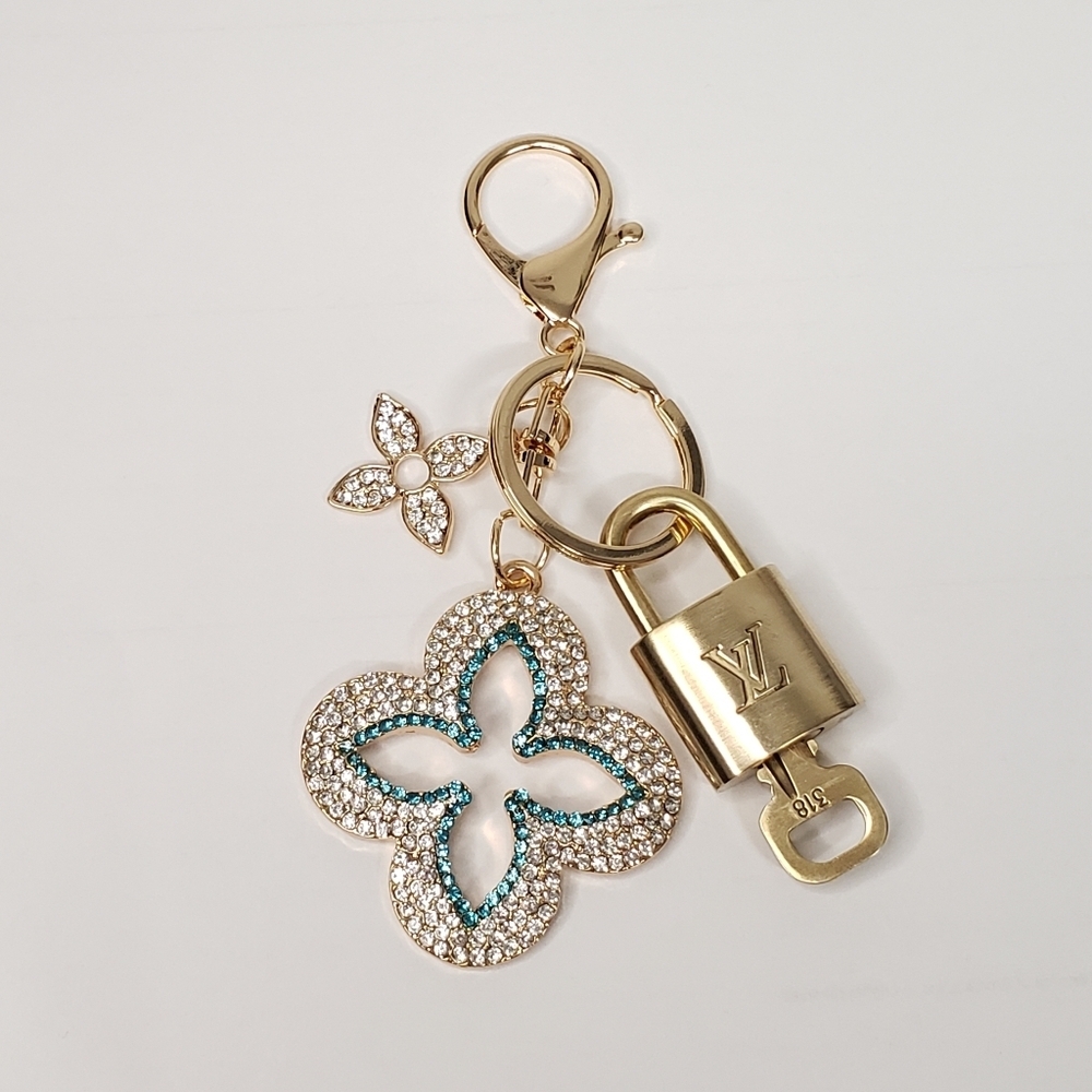 Authentic Louis Vuitton Gold Padlock W/ Unbranded Clover Flower Bag Charm 010226